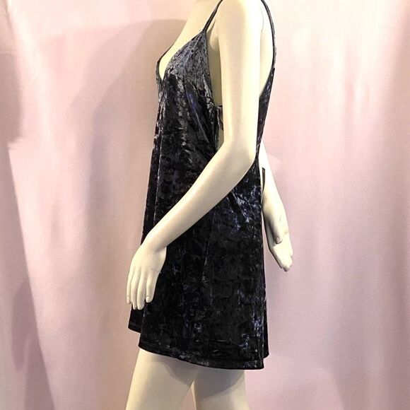 NWT TOBI slip dress   - Picture 7 of 7